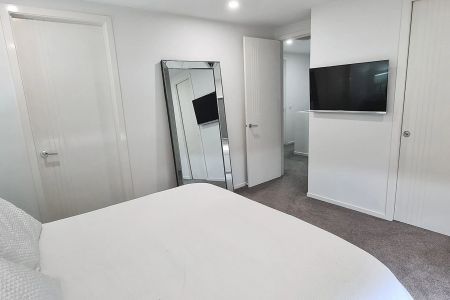 Contemporary Living in the Heart of Brooklyn - Photo 5