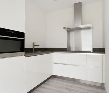 Appartement te huur: Stationsstraat 94 3161 KP Rhoon - Foto 2