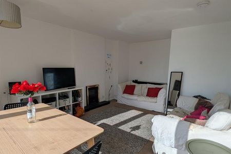 5 bedroom terraced house to rent - Photo 2