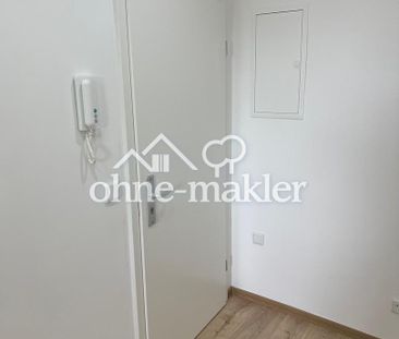 Komplett sanierte DG-Wohnung im Altbau (mit moderner Einbauküche) - Photo 2