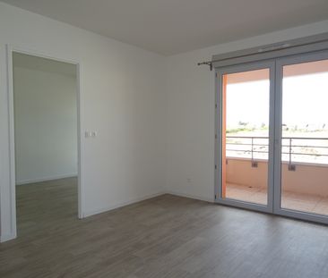 Location Appartement 2 pièces 41m² ST JEAN DE BRAYE 45800 - Photo 2