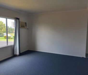 Cozy Three Bedroom Home - Photo 1