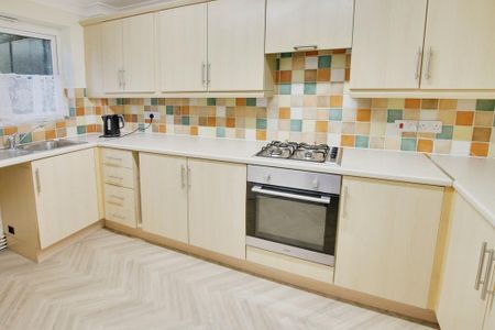 2 bedroom apartment to rent - Photo 4