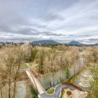 HUNTER AT LYNN CREEK - STUNNING VIEW - 2 BEDS - 2 BATHS - 1 LRG. BALC. - Photo 3