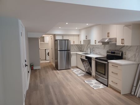 For Lease - 22 Deer Pass Road Unit# UNIT 2, East Gwillimbury, Ontario - Photo 3