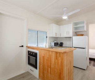 The Little Beach Cottage - Photo 6