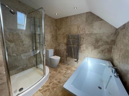 2 bedroom apartment to rent - Photo 5