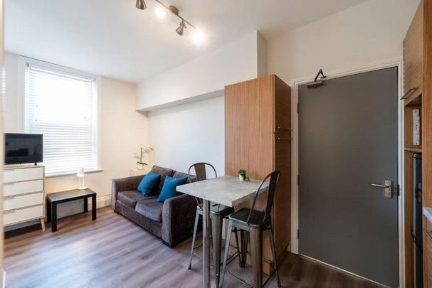 1 bedroom flat to rent - Photo 1
