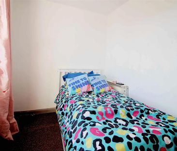 2 bedroom maisonette to rent - Photo 4