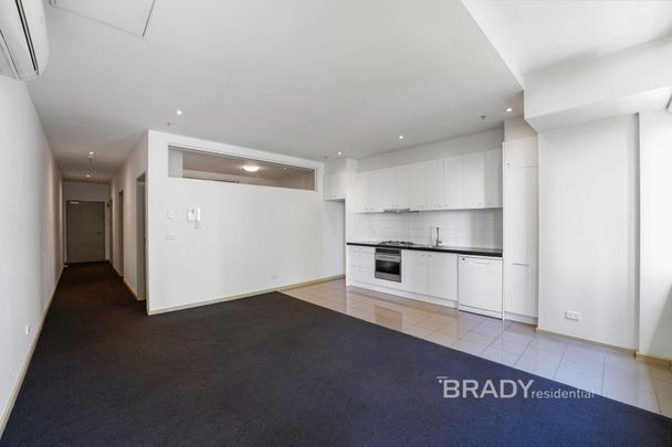 905/270 King Street, Melbourne - Photo 1