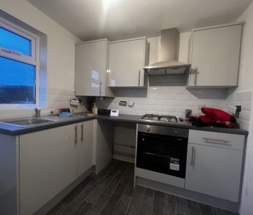 Wroxham Close - Photo 5