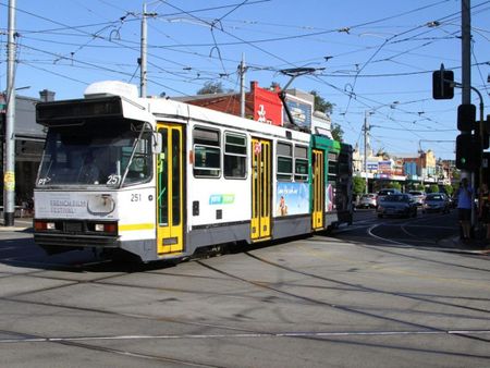 1/3 Derby Parade, CAULFIELD NORTH, VIC - Photo 5