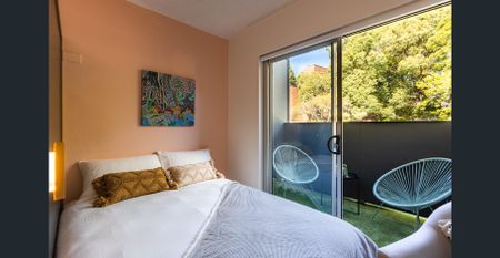 All-inclusive | Fully Furnished | Flexible Leases - Photo 2