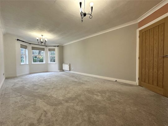 5, Greystones Court, Roundhay, Leeds, West Yorkshire, LS8 2HT - Photo 1