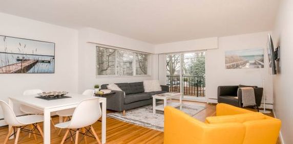 Kitsilano-Character-Private-BIG BALCONY-Wood floors-DISHWASHER -BRIGHT - Photo 2