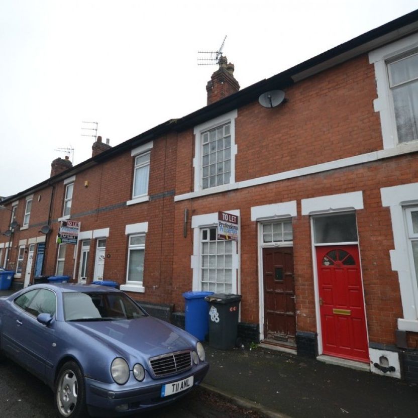 3 bed Mid Terraced House for Rent - Photo 1