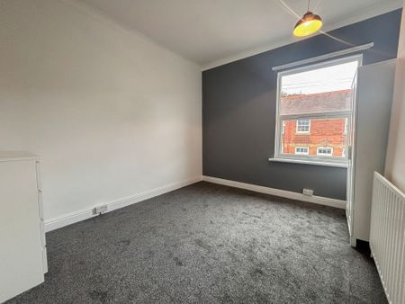 2 bed terraced house to rent in Centaur Road, Coventry, CV5 - Photo 4