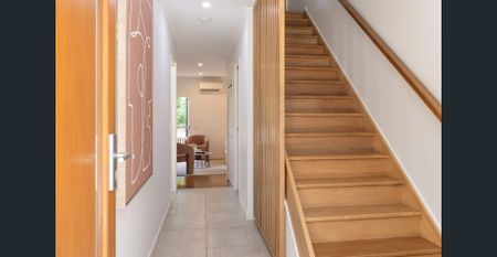 Take a walk through this Townhome. - Photo 4