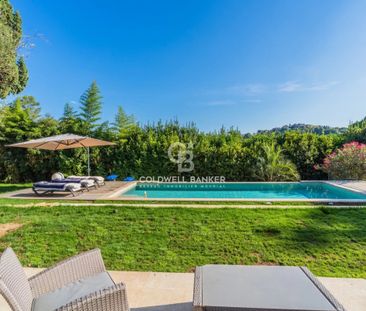 Jolie bastide en pierres avec vue panoramique sur le village - Photo 6