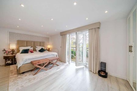 Oakwood Grange, Oatlands Chase, Weybridge, Weybridge, Surrey, KT13 - Photo 3