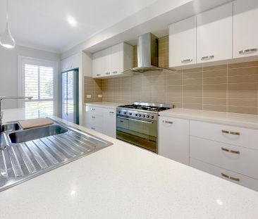 Spacious & Versatile Four Bedroom Home - Photo 6