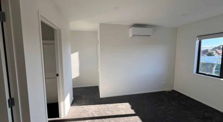 Stunning 4BR New Build in Papatoetoe! - Photo 5