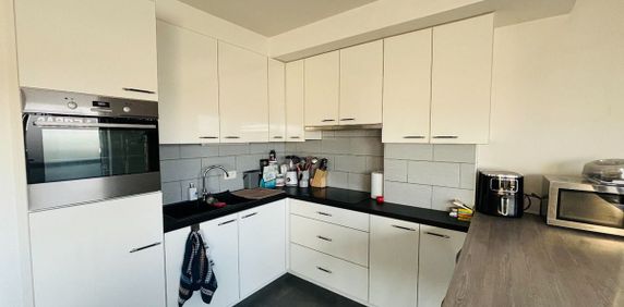 Penthouse te huur in Wetteren voor € 850 met 1 slaapkamer - Photo 2
