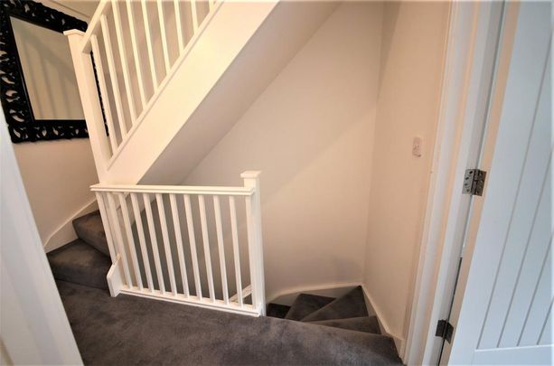 3 bedroom terraced house to rent - Photo 1