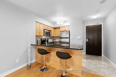 For Lease - 35 Hollywood Avenue Unit# 1915, Toronto, Ontario - Photo 5