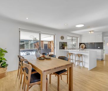 22 Alexander Ave, Bateau Bay NSW 2261 - House For Rent | Domain - Photo 4
