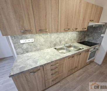 Pronájem bytu 2+1 55 m2 - Fotografie 6