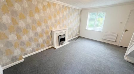 Cedar Bank Close, Firgrove, Rochdale OL16 3BZ - Photo 2