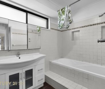 Charming Three-Bedroom Home - Photo 5