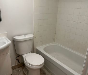 For Lease - 35 Almore Avenue Unit# Basement, Toronto, Ontario - Photo 4