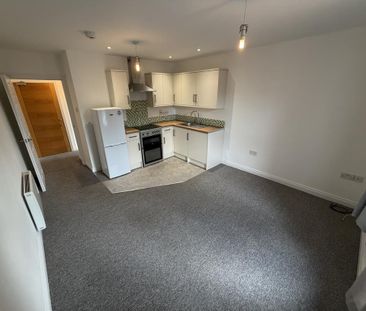 1 bedroom flat to rent - Photo 2
