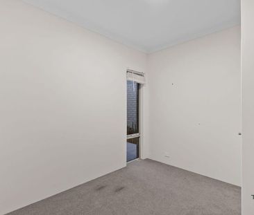 Well Presented 3 Bredroom in Clarkson - Photo 1