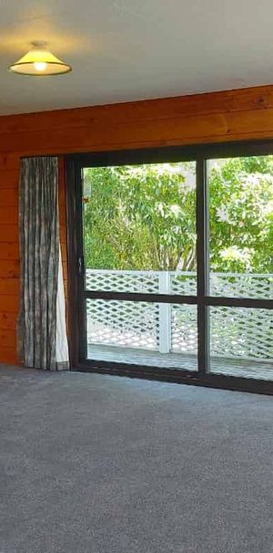 Genuine Long Term Rental - Marvelous Richmond Heights Location - Photo 1