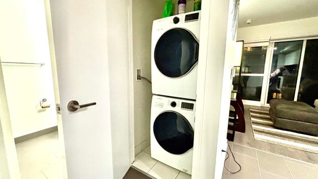 For Lease - 2 Sonic Way Unit# 2003, Toronto, Ontario - Photo 1