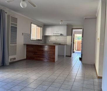 72 Bellevue Drive, Berwick - Photo 4