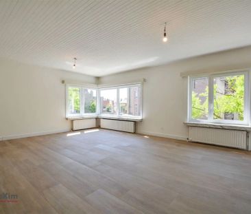 Ruim appartement met 2 slaapkamers gelegen aan de vaart - Photo 4