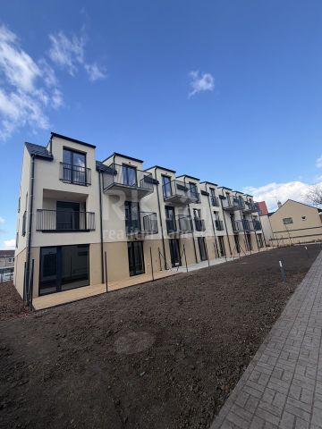 Pronájem bytu 1+kk a garsoniéry 38 m², Prokopa Velikého , Český Brod - Fotografie 4
