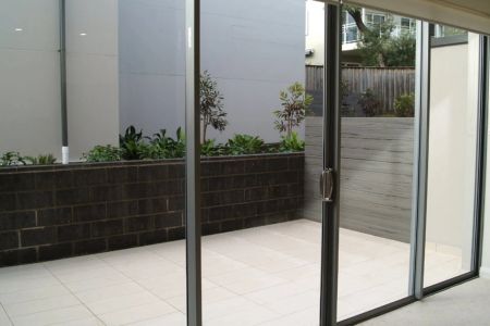 One Bedder Garden Apartment - Photo 3