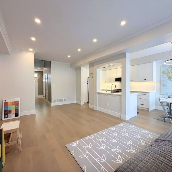 $3,000 / 3 br / 2.5 ba / 99 Panabaker Dr unit 9 - Photo 1