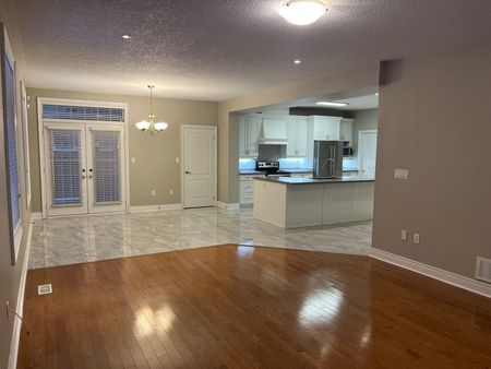 For Lease - 2 McNutt Street Unit# UPPER LEVEL, Brampton, Ontario - Photo 2