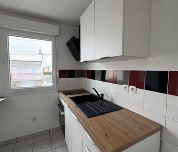 Location Appartement 2 pièces 49m² CHALONS EN CHAMPAGNE 51000 - Photo 5