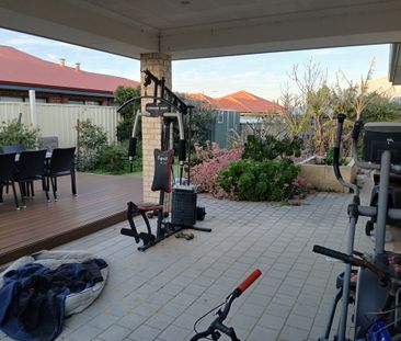 Port Kennedy - Photo 5