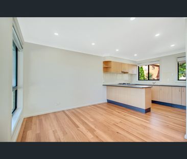2/17 Railway Crescent, North Wollongong, NSW 2500 - Photo 6