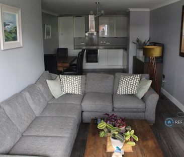 2 bedroom flat to rent - Photo 3