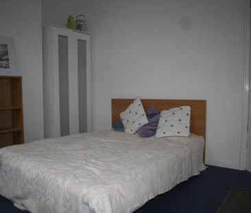 4 bedroom house to rent - Photo 3