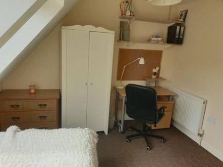 6 bedroom terraced house to rent - Photo 3